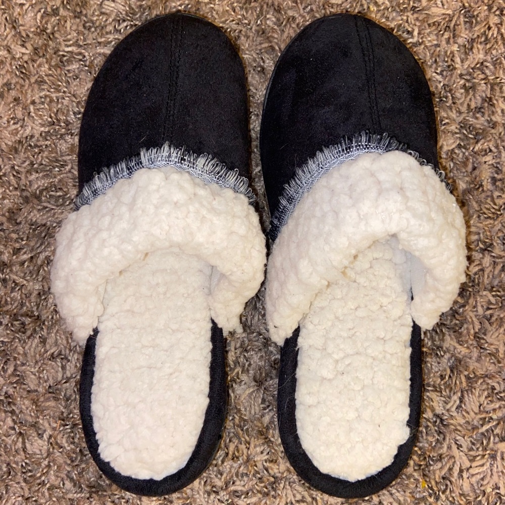 black slippers